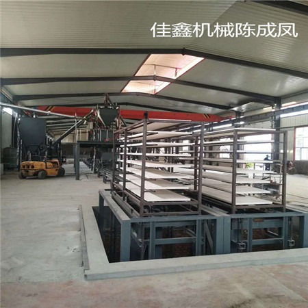 山東fs復合保溫板設備及免拆模復合板建筑市場用途廣泛