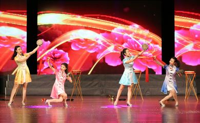 到人民中去——省文聯(lián)文藝志愿者走進東莞塘廈文藝創(chuàng)作采風(fēng)惠民演出